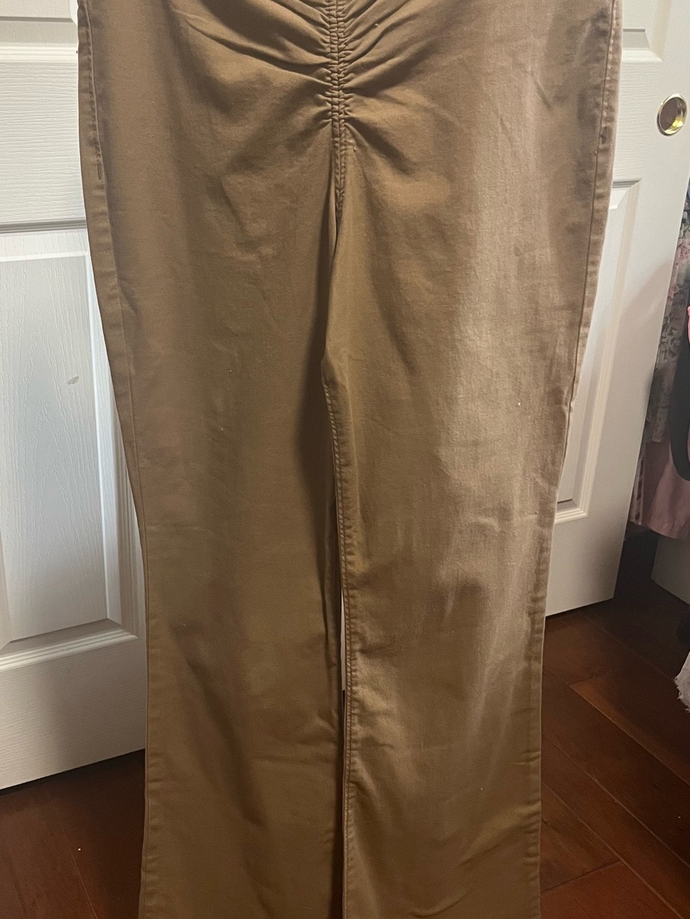 Women’s Brown Ruched Front lightweight Jeans (Never Worn)